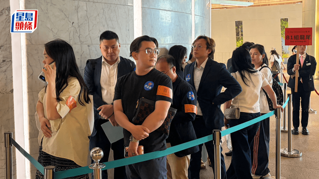 紅磡首岸次輪銷售現人龍 2組大手客逾2000萬連掃3伙