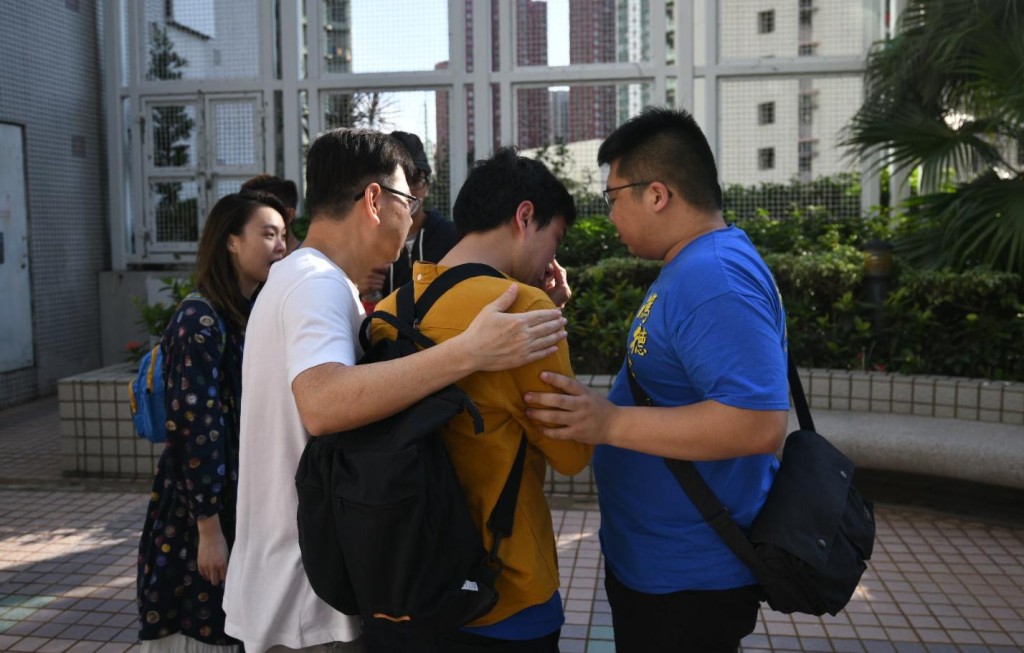 馮德森一度落淚。