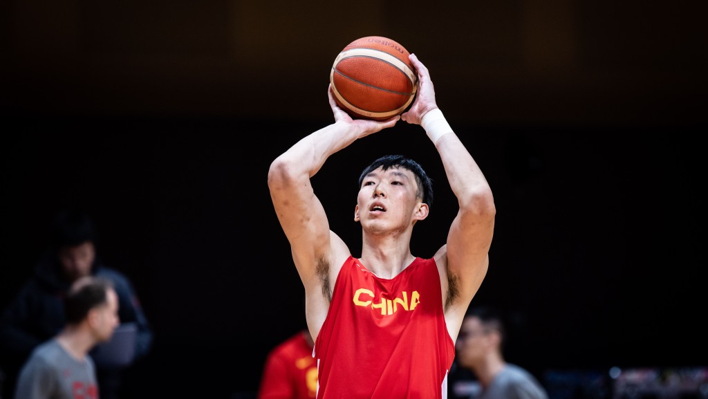 周琦積極備戰。香港籃球總會圖片