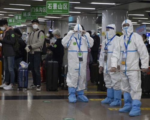 新冠肺炎在內地有緩和跡象,惟各地均仍不鬆懈。AP