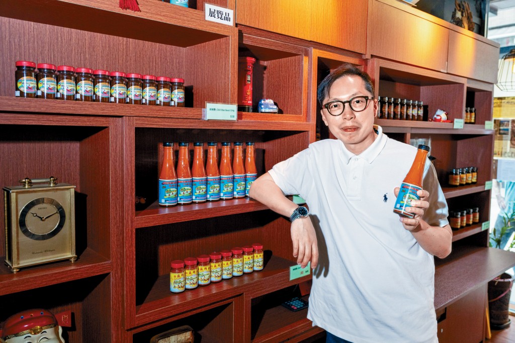 余均益食品廠第三代掌舵人余啟超表示因為要時間製造、真材實料，價錢根本做不到平民化」。