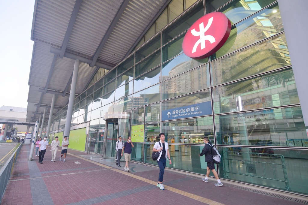 红磡站是繁忙的港铁大站之一。