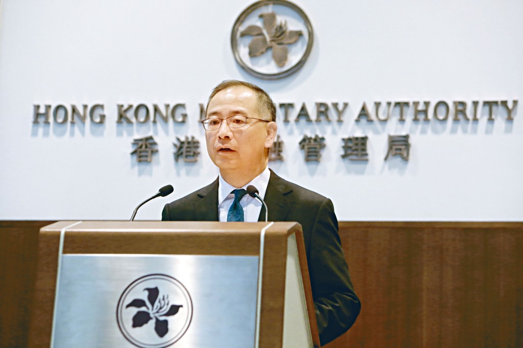 ■余伟文指，下半年投资环境仍充满挑战，金管局会集中在防御性及流动性两方面管理外汇基金投资。