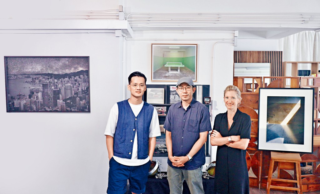 （左起）劉東佩、岑允逸與Boogie Woogie Photography聯合創辦人Vanessa Franklin。