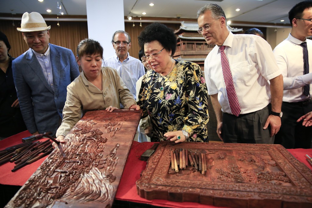 陈丽华10年前曾成为中国女首富。中新社