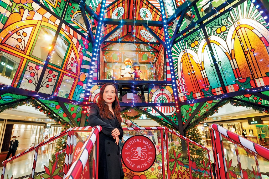 又一城首次聯乘環保創作及藝術團隊,為商場帶來富有童話色彩、極具意義的環保聖誕節。