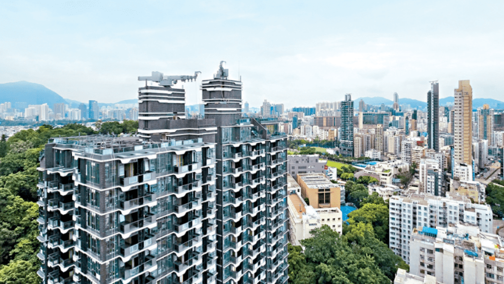 曉柏峰天際特色戶雙破頂 每呎2.8萬