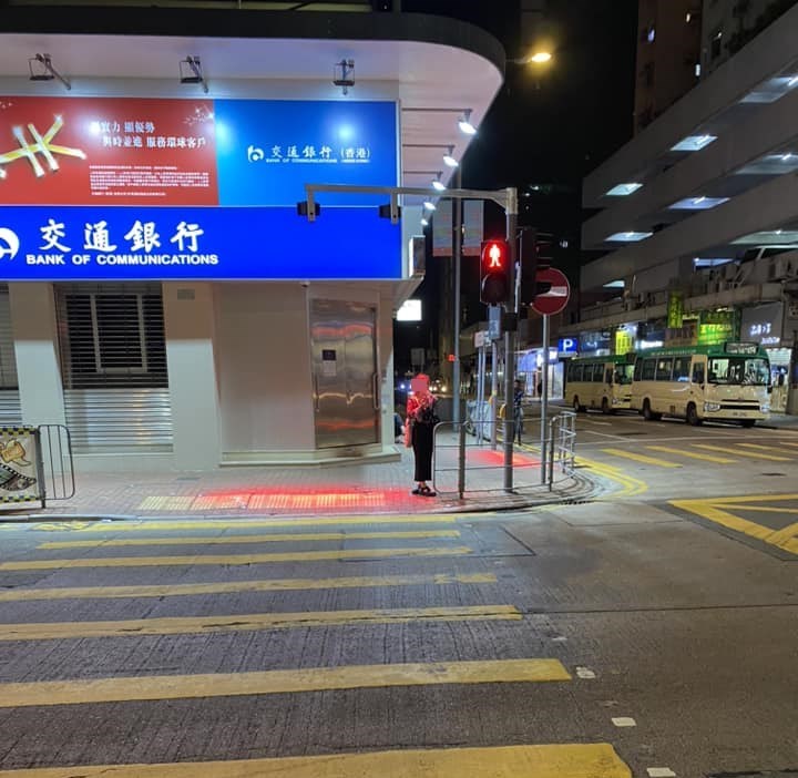網民：係行人紅燈提示裝置。fb大埔 TAI PO截圖