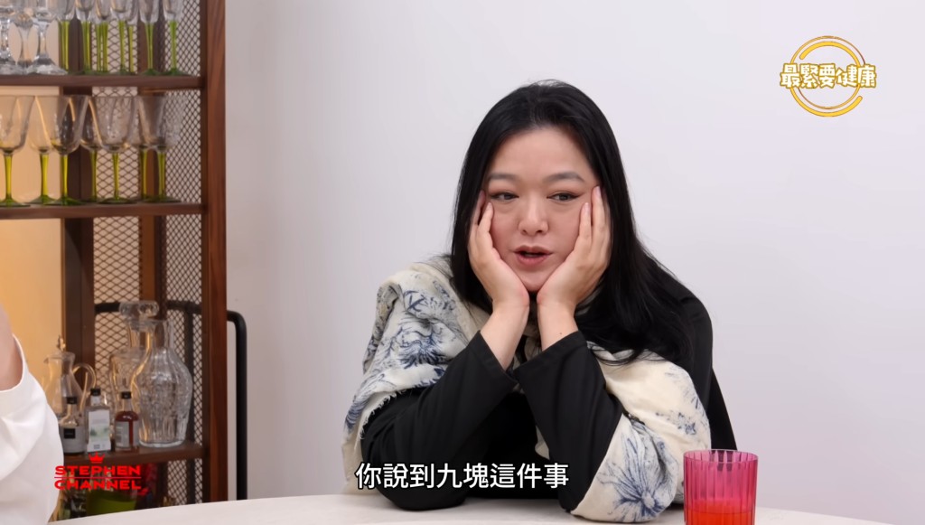 李珊珊曾現身陳志雲網上頻道節目受訪。