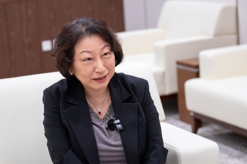 國際調解院秘書長鄭若驊接受《星島》獨家專訪。 國際調解院秘書長鄭若驊接受《星島》獨家專訪。