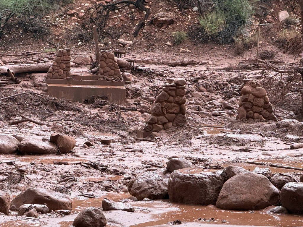 美國大峽谷國家公園山洪暴發 約15人或失蹤 62人疏散。FB Grand Canyon National Park﻿ 圖片