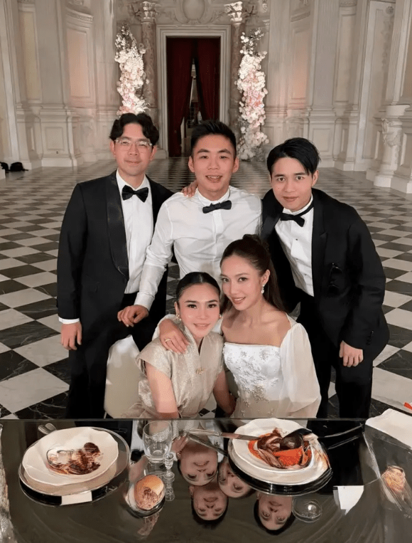 何猷亨出序嚴子諭的盛大婚禮。