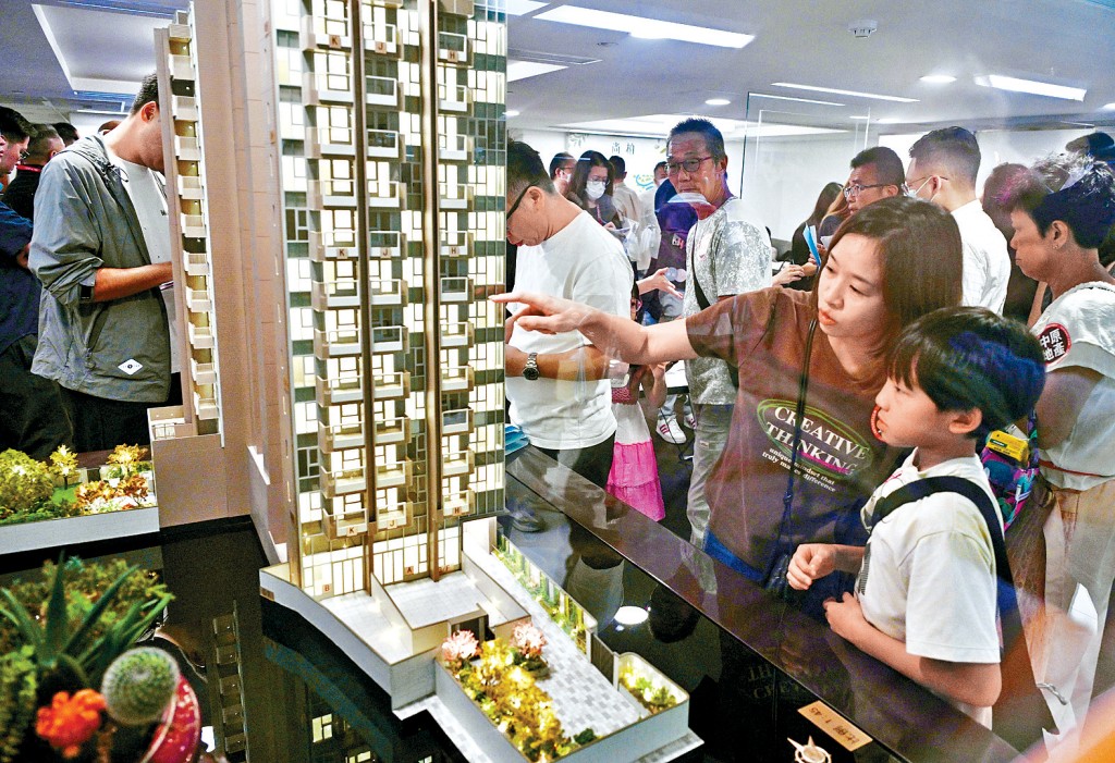 近期新盤銷售成績理想，多個項目積極部署推售。