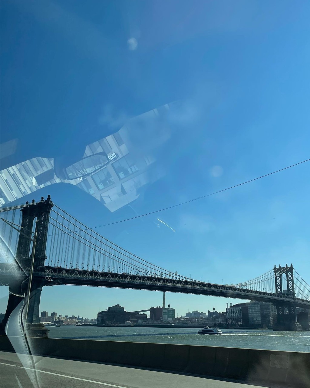 途經曼哈頓大橋。