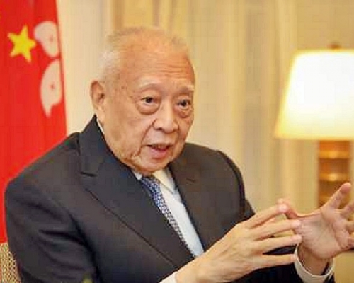 董建華接受中新社專訪。