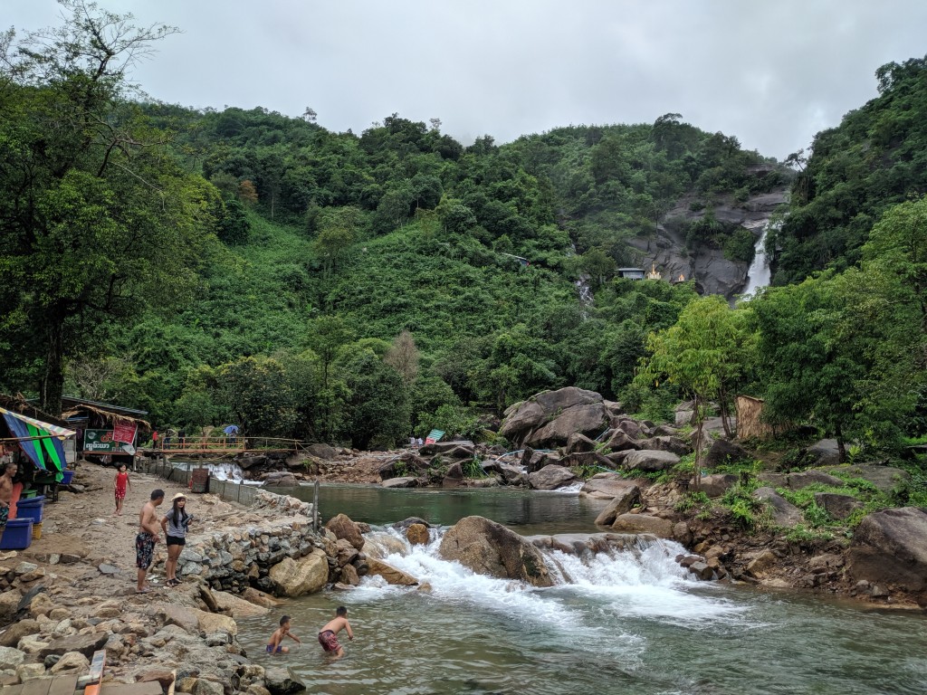 Sinywar Waterfall是當地的知名景點。（網絡圖片）