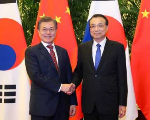 文在寅今日與國務院總理李克強會面。