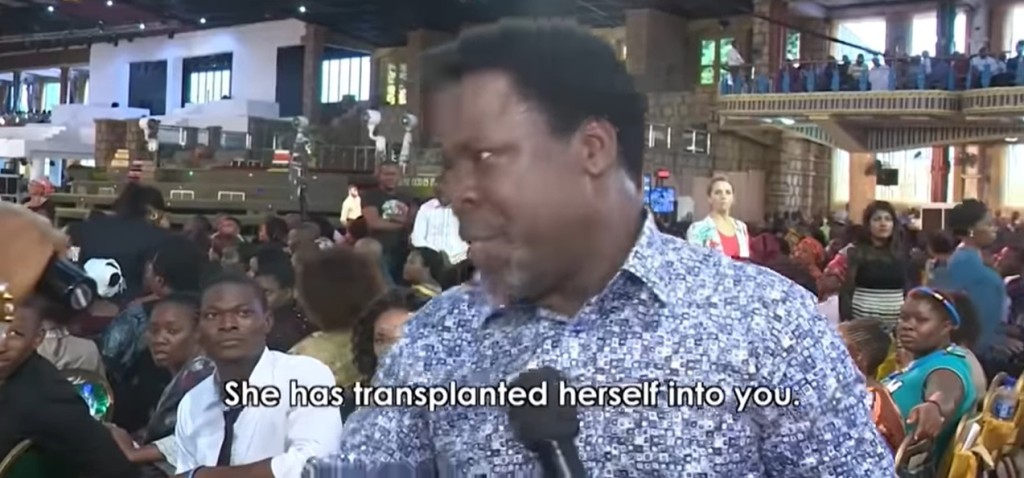 尼日利亞教會創辦人約書亞在過去幾年發布多條「治療」同性戀片段，違反了YouTube守則。影片截圖