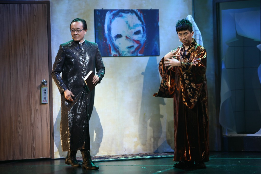 2011年，當奴（右）與雲海合作演出棟篤驚《雲海。當奴。骷髏頭》，兩人曾經關係友好，據說雲海以往有Job都會向人推薦當奴。