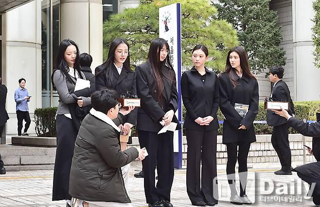 NewJeans與ADOR的合約到2029年才到期。