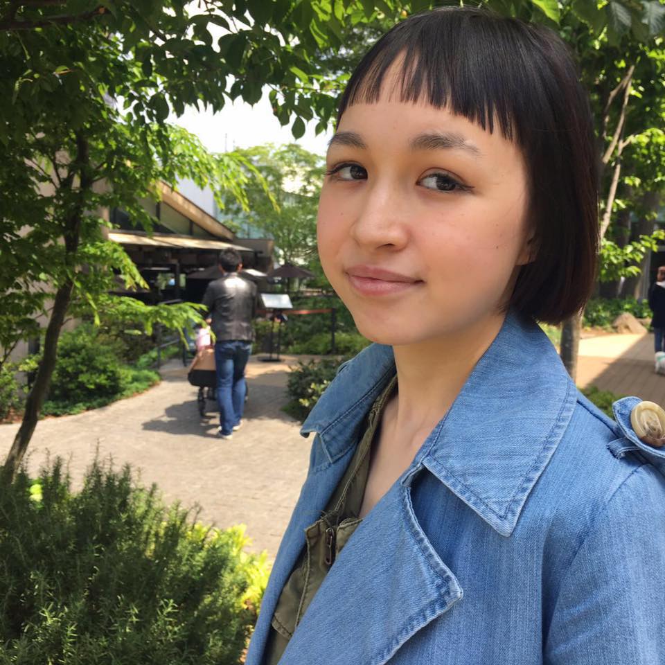 Julia指自己戀愛經驗為零。 fb