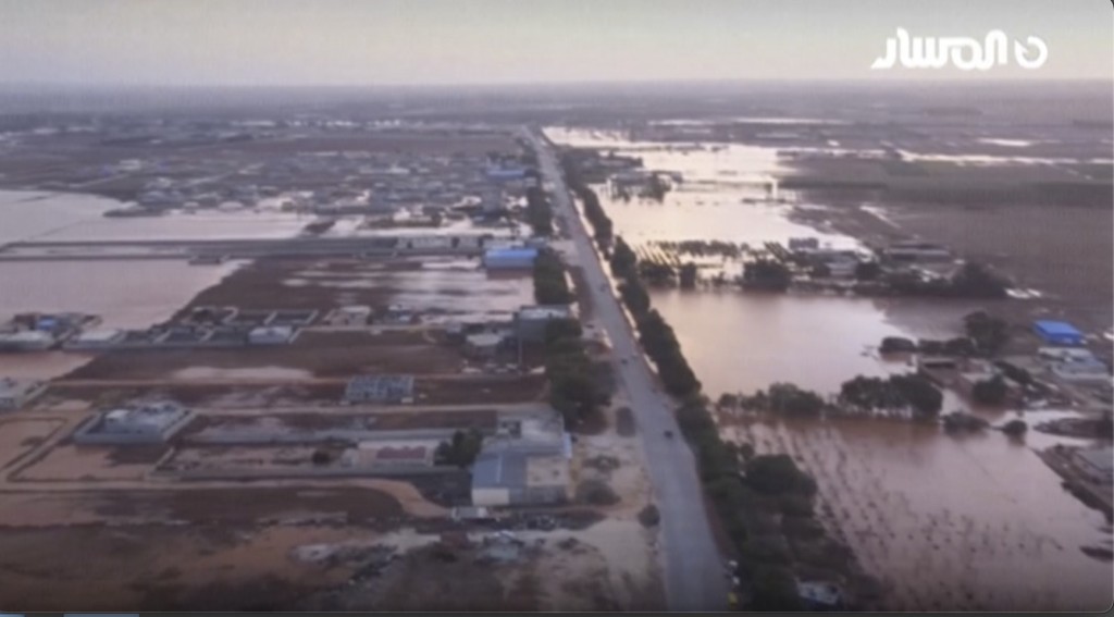 利比亚Almasar TV影片截图显示，利比亚马吉严重水浸。 美联社