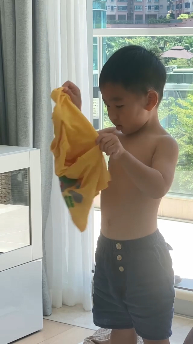 爸爸聲音導航都着衫。