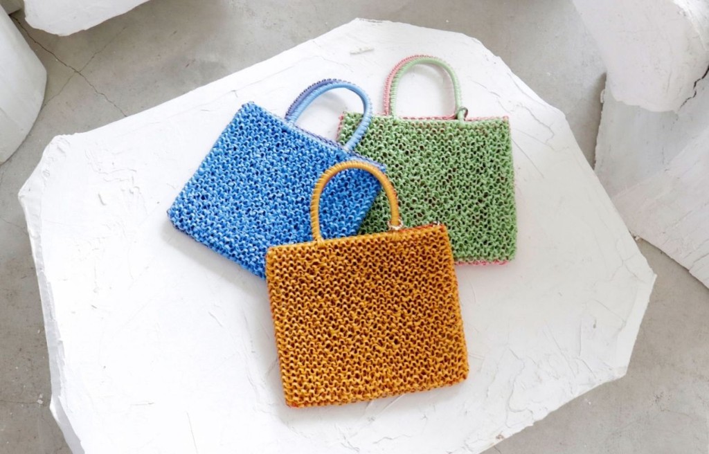 Anteprima x Ellie Omiya Standard Miniatura WIREBAG,有三個全新雙面色組合。