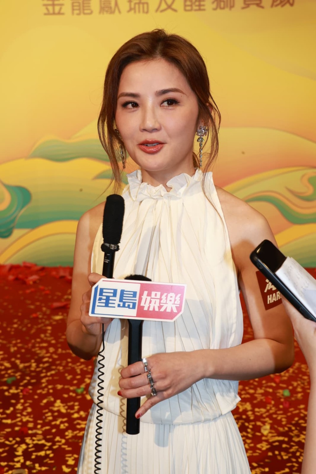 人逢喜事精神爽！