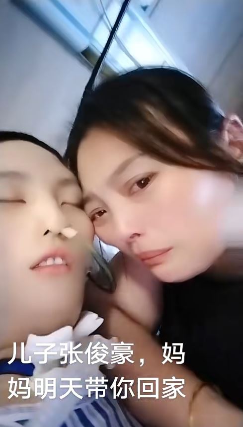 江蘇高中生張俊豪被鄰居駕車蓄意追撞，昏迷14個月後身亡。