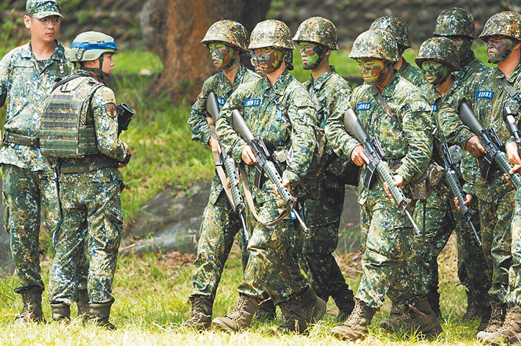 台灣軍方今年已發生18宗軍人自殺事件。中時