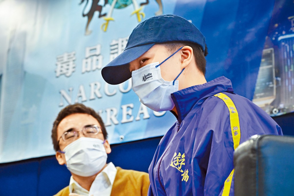 化名阿橙的女廚師後悔吸食大麻，至今仍然出現手震和脫髮等症狀。