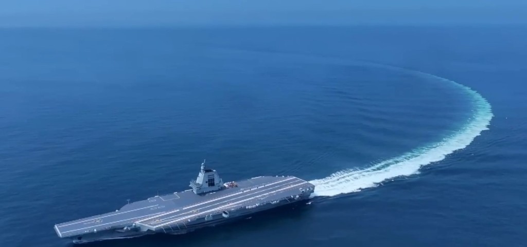 解放军《制胜》宣传片中，展示“空警-600”弹射试飞片段。央视截图