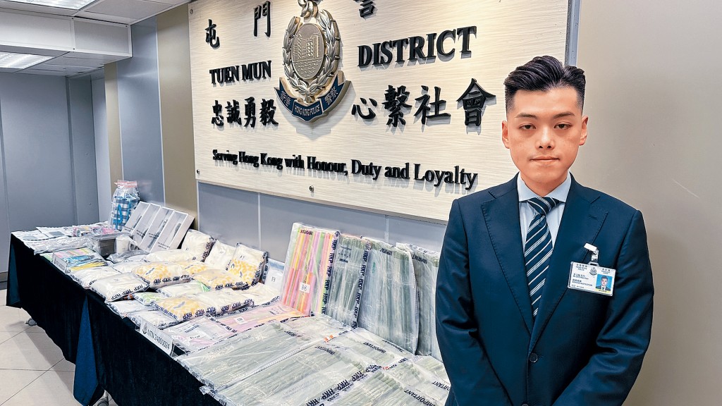 新界北總區反三合會行動組第一隊主管偵緝高級督察李文瀚講述案情。
