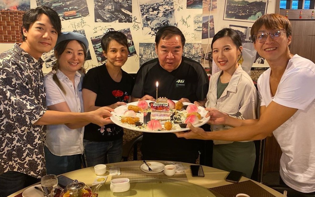 坤哥跟王子涵、蔡瀚億等為Kent哥補祝生日，Kent嫂都有出席。