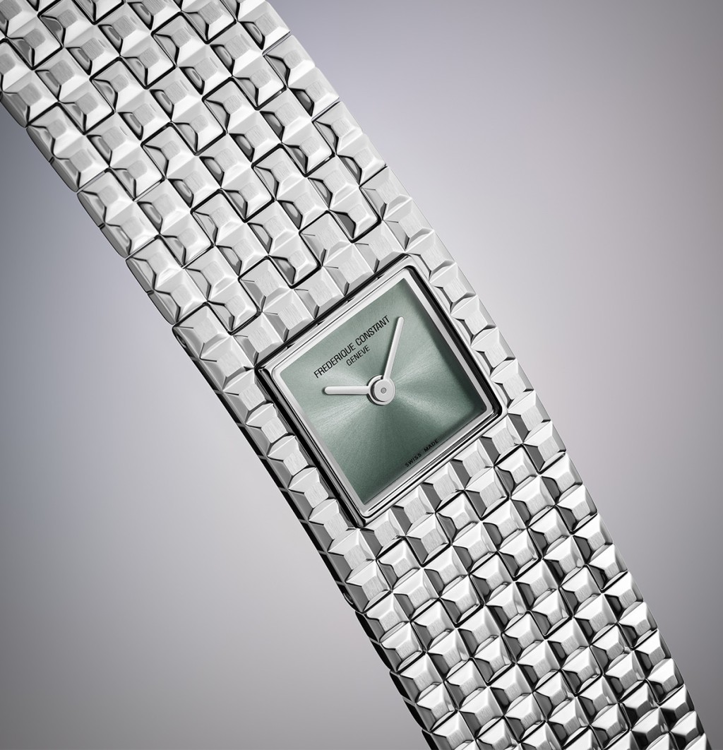 Frederique Constant Classics Manchette,錶殼:25.7mm不鏽鋼 / 機芯:FC-200石英 / 售價:$12,800(不鏽鋼)。 Frederique Constant Classics Manchette,錶殼:25.7mm不鏽鋼 / 機芯:FC-200石英 / 售價:$12,800(不鏽鋼)。