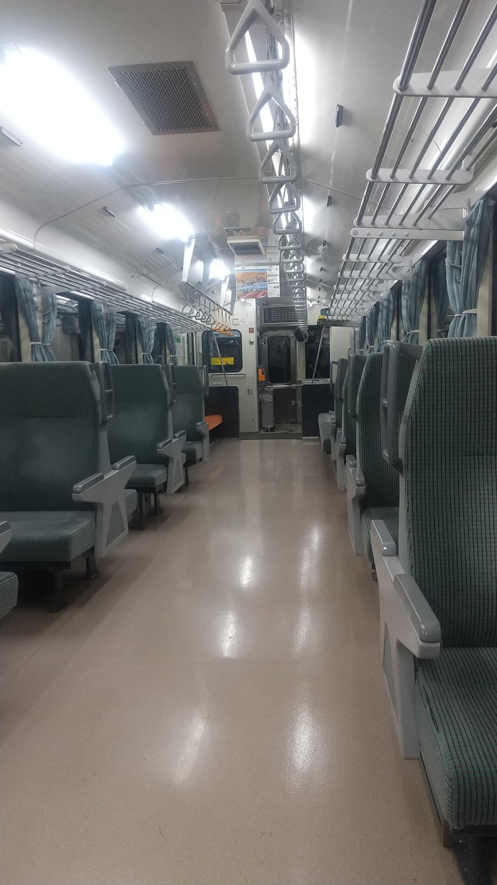 JR留萌井線｜網民憶述3年前坐過這條線，車上空無一人。 X@reinkirishima