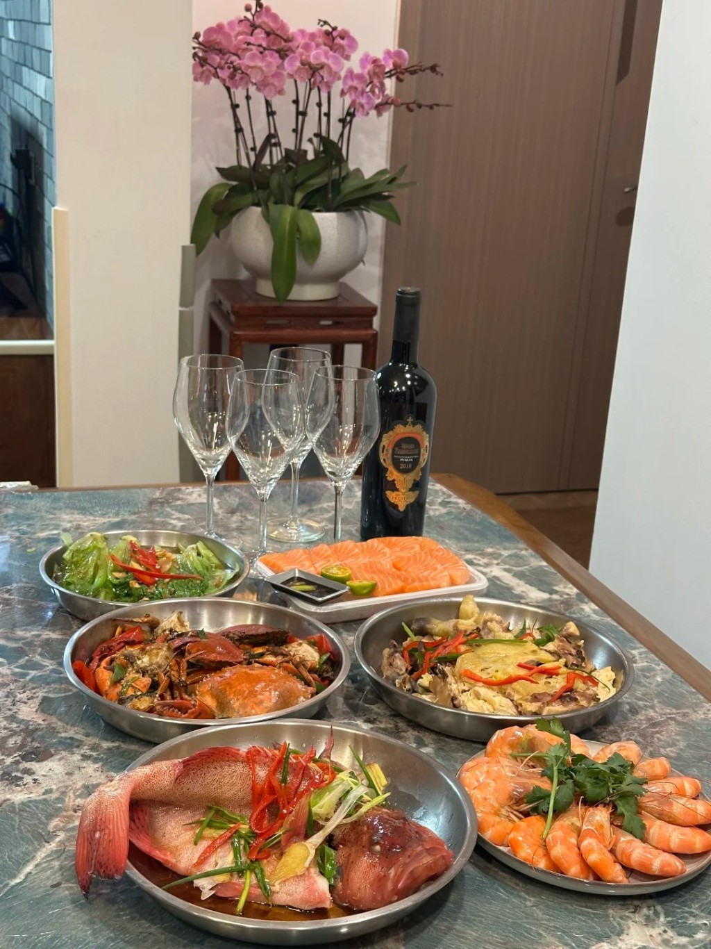 不锈钢碟是广东家庭必备餐具。小红书