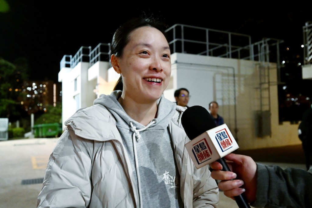李小姐認為人多反而更有氣氛,「大家一齊衝刺」。 李小姐認為人多反而更有氣氛,「大家一齊衝刺」。