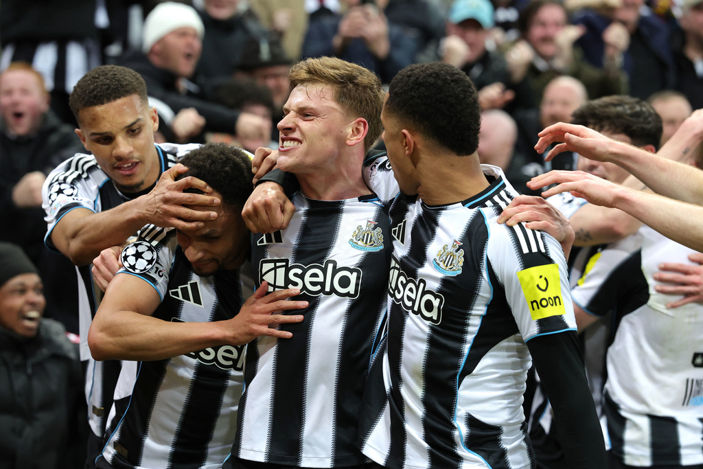 哈維班尼斯為紐卡素先開紀錄。美聯社