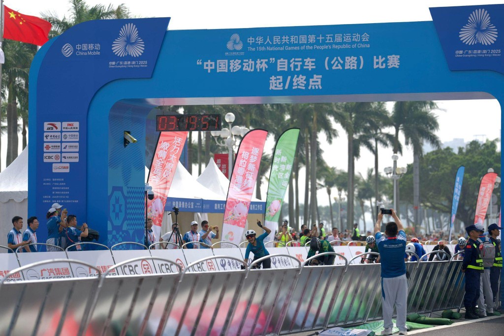 全運會公路自行車女子個人賽今早(9日)舉行。 全運會公路自行車女子個人賽今早(9日)舉行。