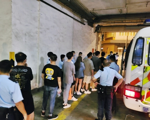 警方於行動中拘捕多人。警方圖片