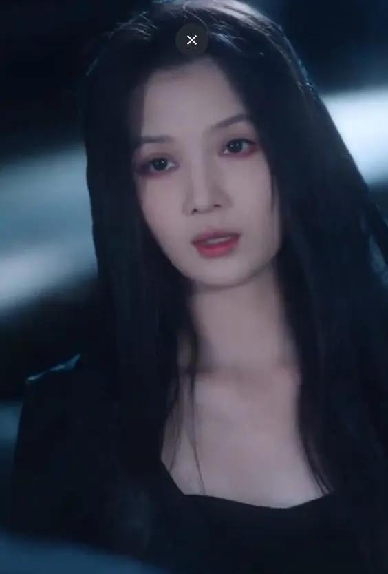 內地短劇女演員左一打助理。