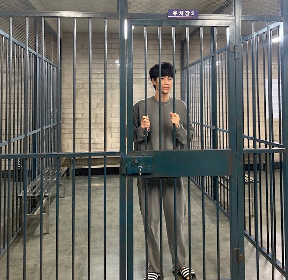 金秀賢在前作《某一天》演囚犯,今次在《眼》劇中不知會否扮演財閥大少爺?