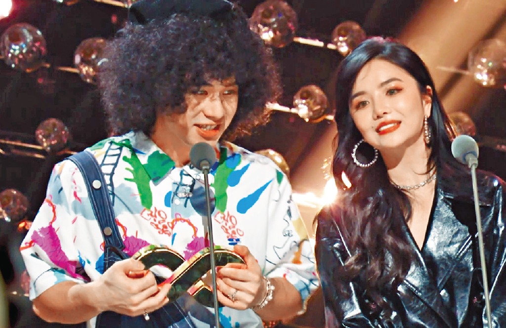 ■曾比特和安崎齊獲頒「飛躍進步獎」。