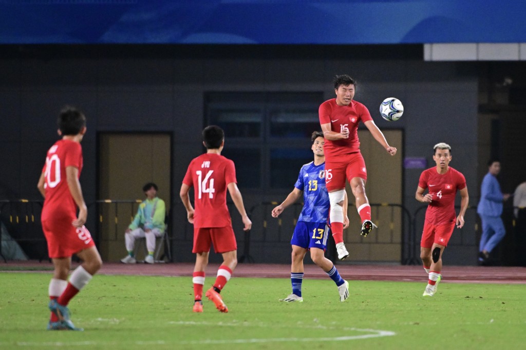 杭州亞運‧港隊於男足4強0:4負日本。陳極彰攝