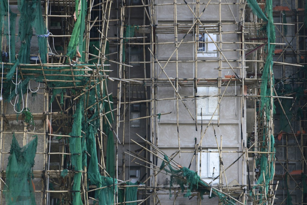 宏福苑多幢大廈發生大火。陳浩元攝 宏福苑多幢大廈發生大火。陳浩元攝