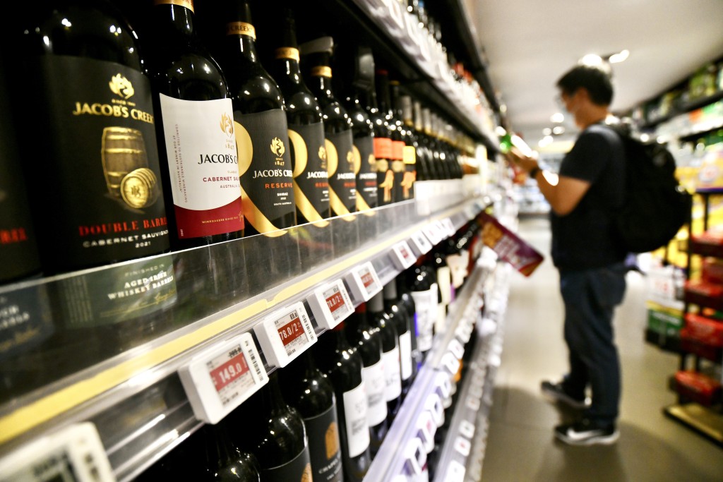 烈酒自2007年以來首次超越葡萄酒的進口貨值。盧江球攝 烈酒自2007年以來首次超越葡萄酒的進口貨值。盧江球攝