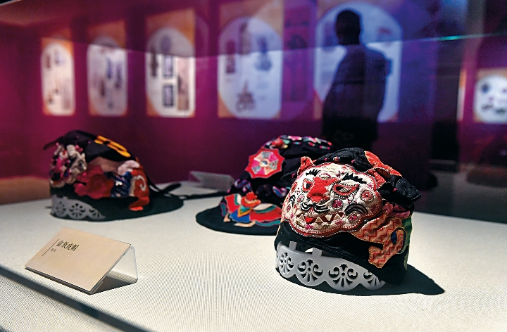 來到福州的福建博物院,可看到佘族虎帽等生肖文物。(中新社資料圖片)