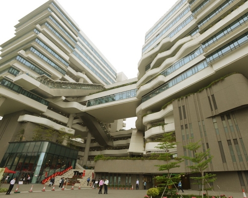 職業訓練局「香港高等教育科技學院」。資料圖片
